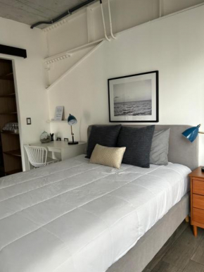 Apartamento moderno 1 habitación y 1 baño, área Cayalá Embajada USA CASH ONLY